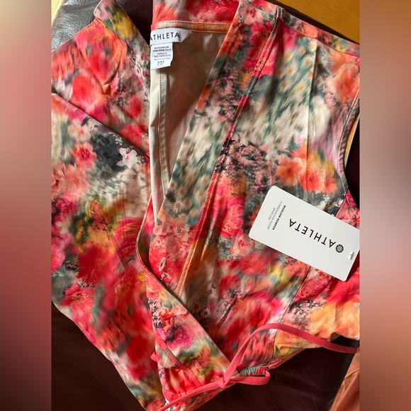 NWT Athleta Marlow Romper Floral - Picture 4 of 4